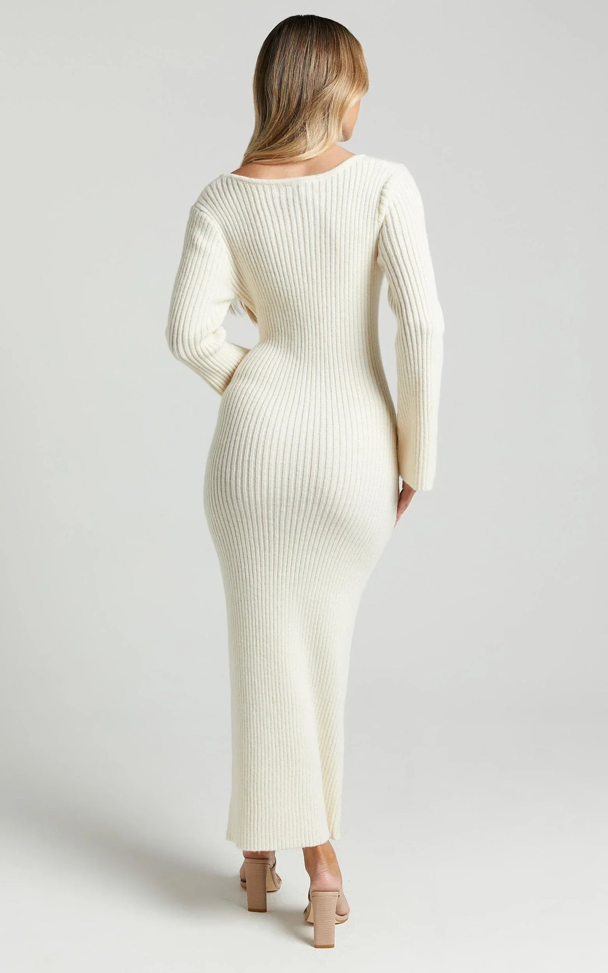 Nina knitted Maxi Dress - Scoop Neck Knitted Maxi Dress in Beige